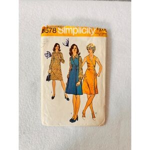 Simplicity  Vintage, 10973, Miss 12 Sleeveless Wrap Dress  Sew Pattern